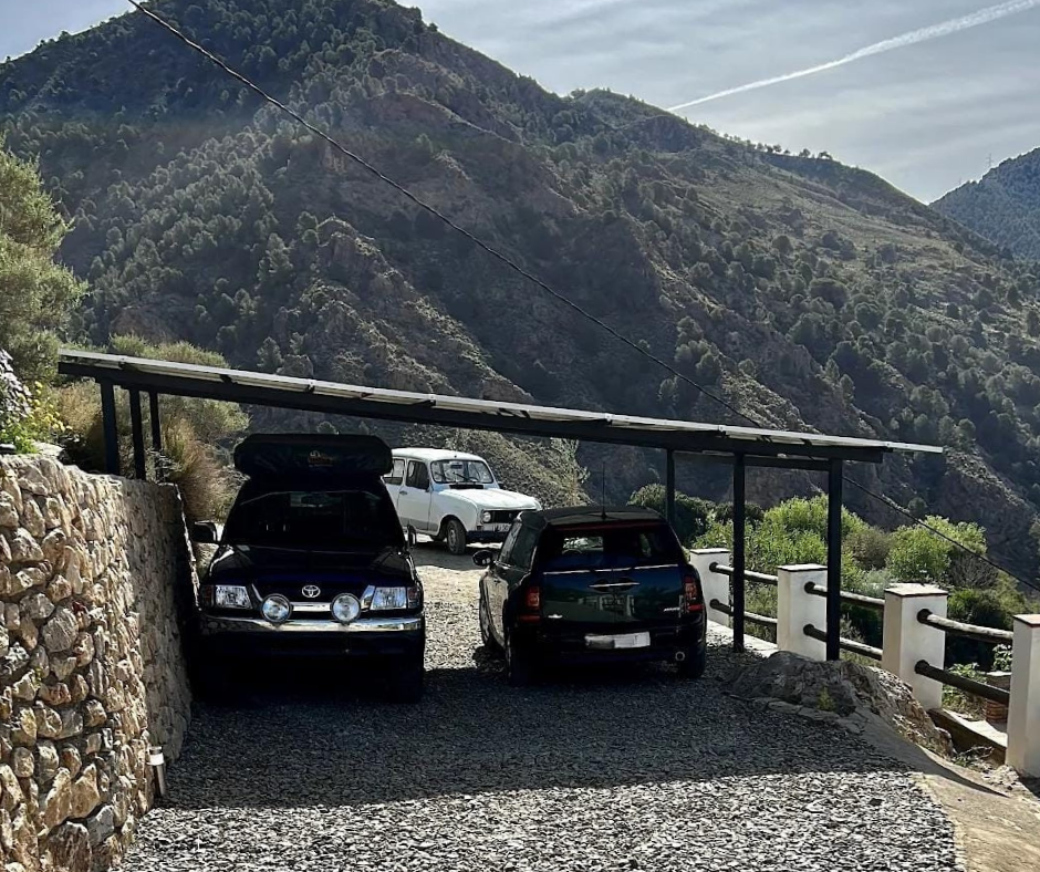 Preguntas frecuentes sobre pérgolas solares: lo que debes saber antes de instalar