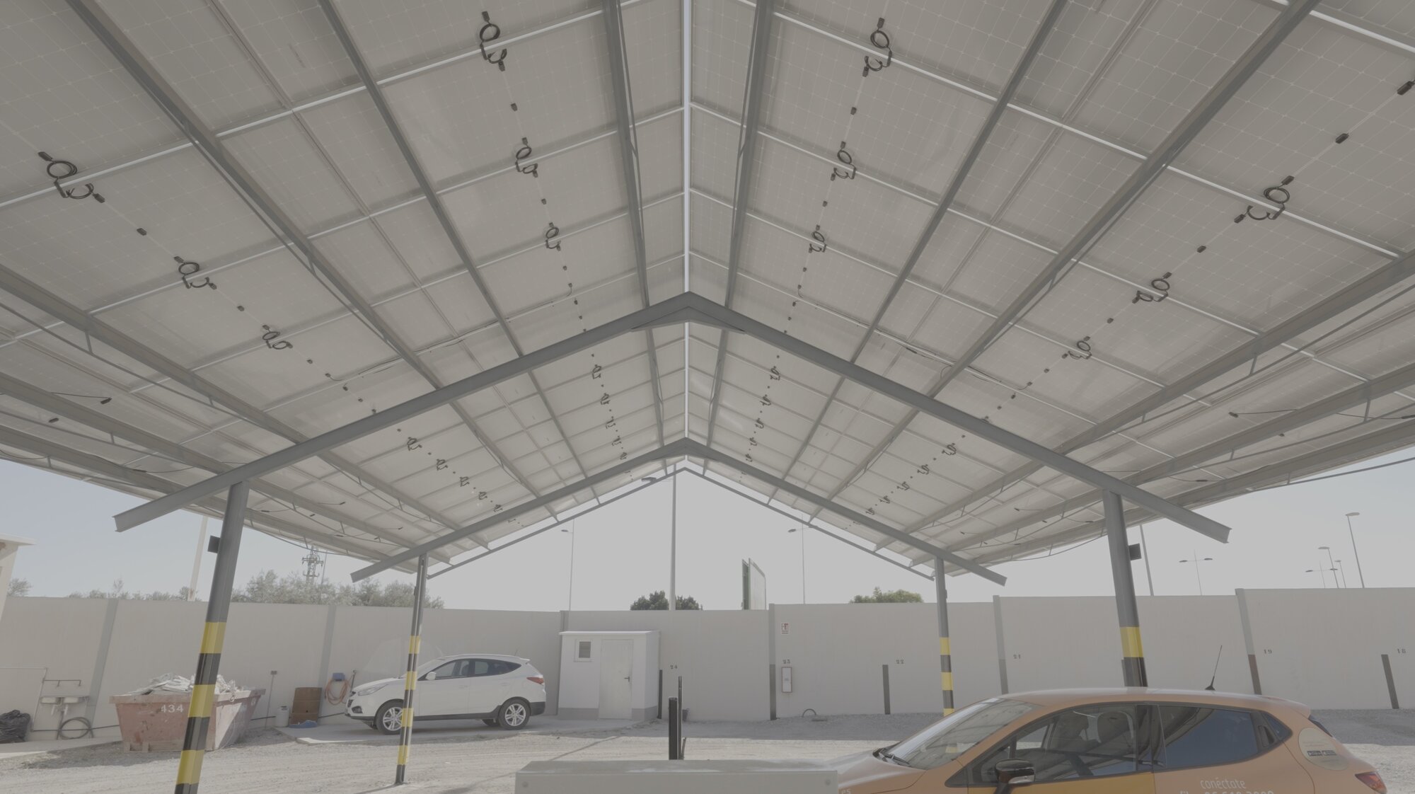 Interior estructura a dos aguas